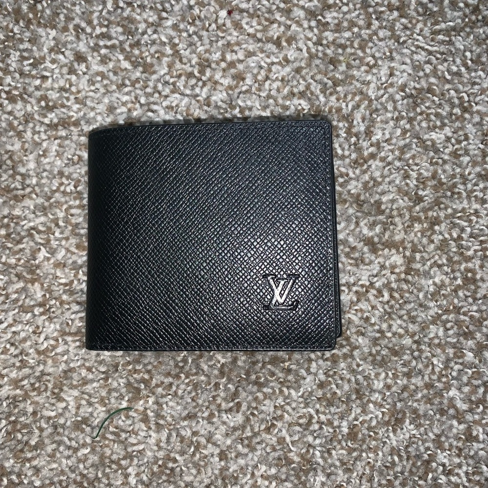 Mens Louis Vuitton wallet
